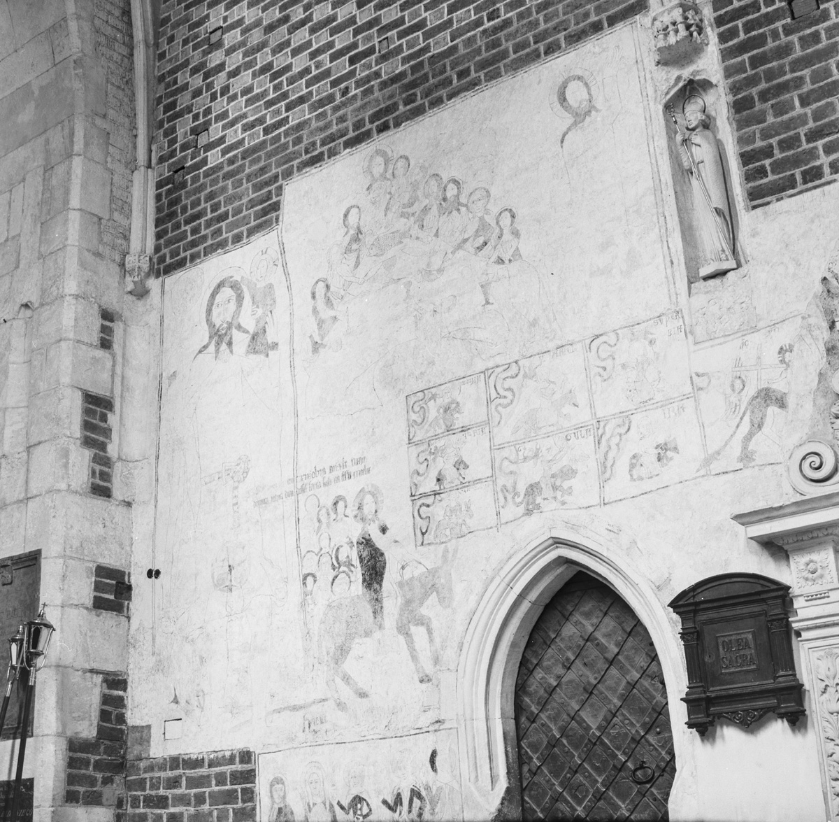 Presbytery frescos
