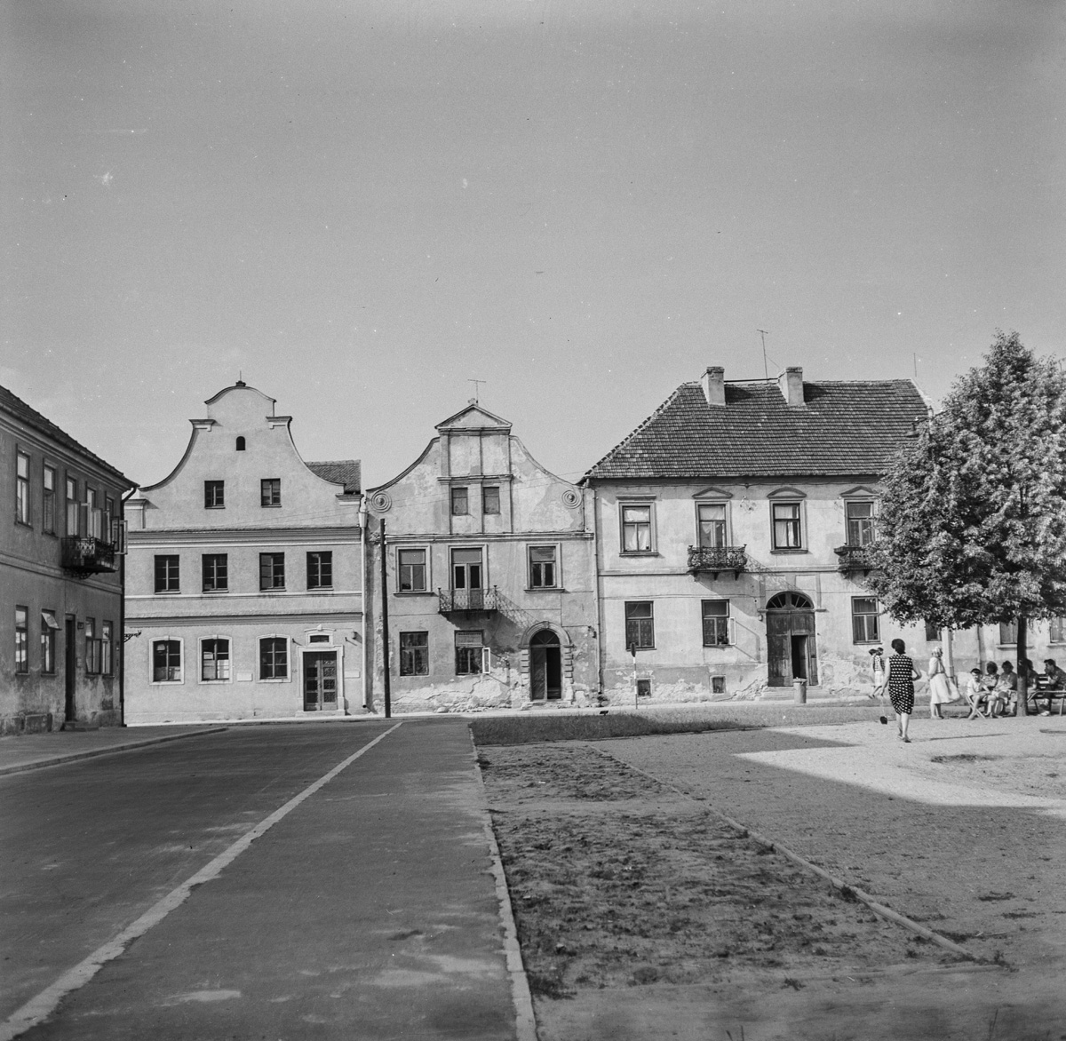 Town square with Esterka’s house