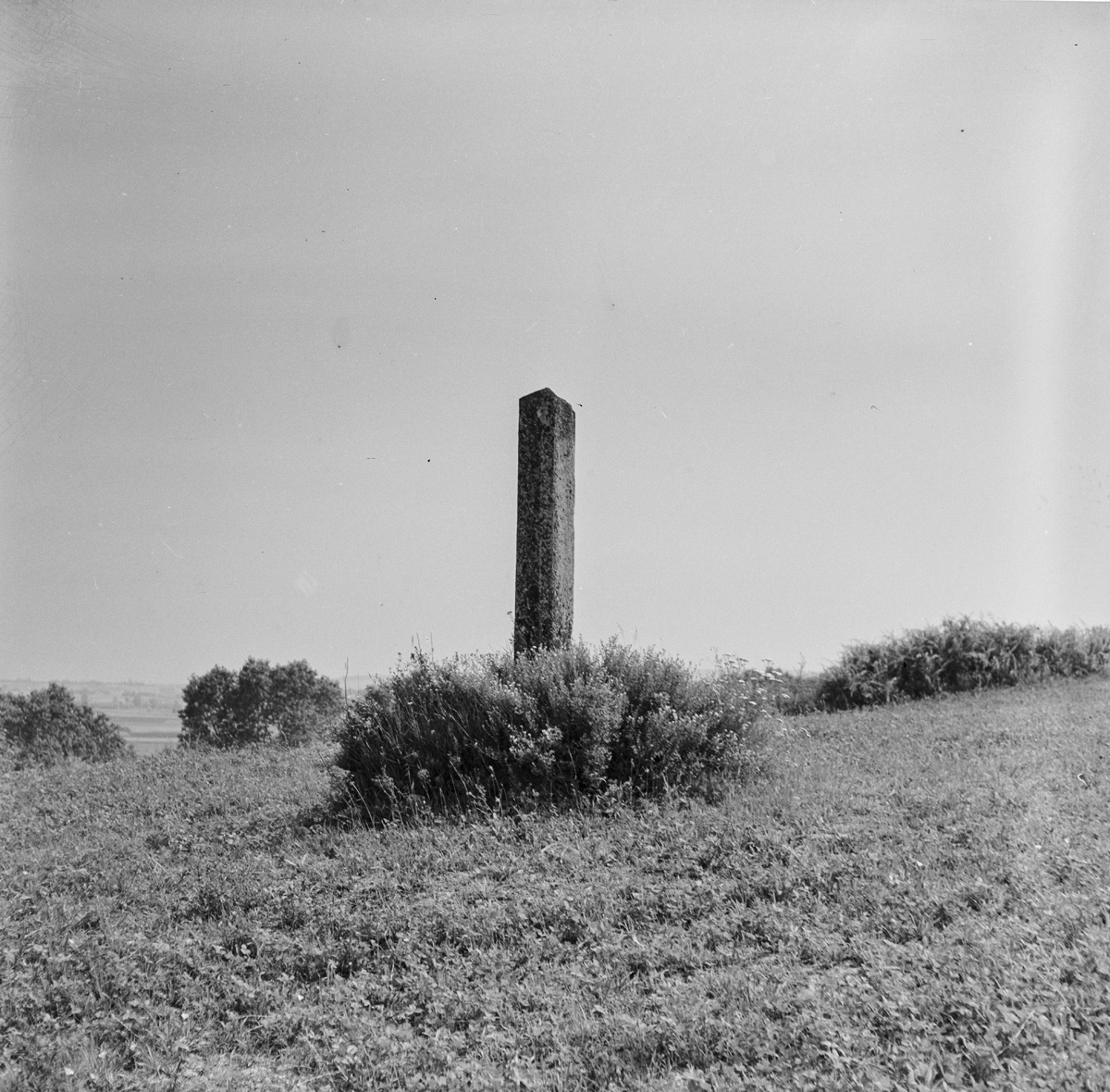 Arian obelisk