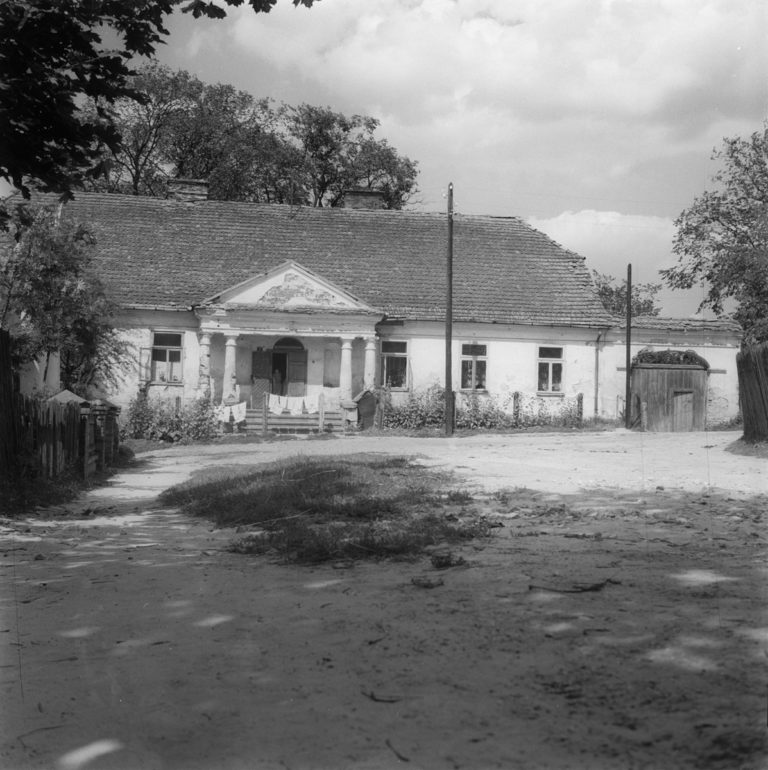 Manor house in Staszów