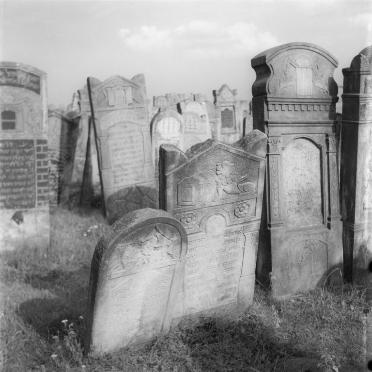 Cmentarz żydowski – nagrobki
