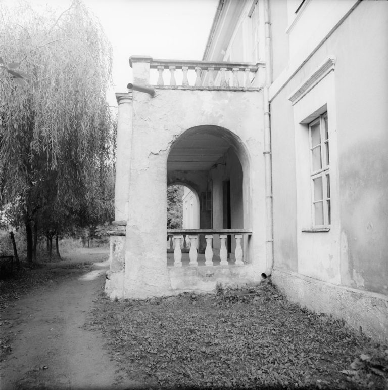 Pałac – fragmenty przed konserwacją