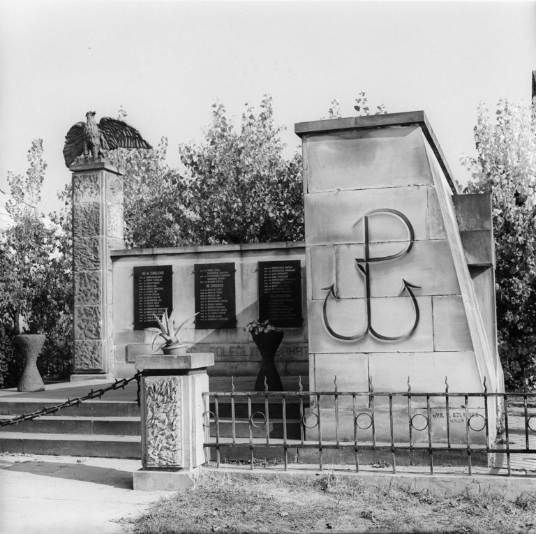 Monument to Nazi victims